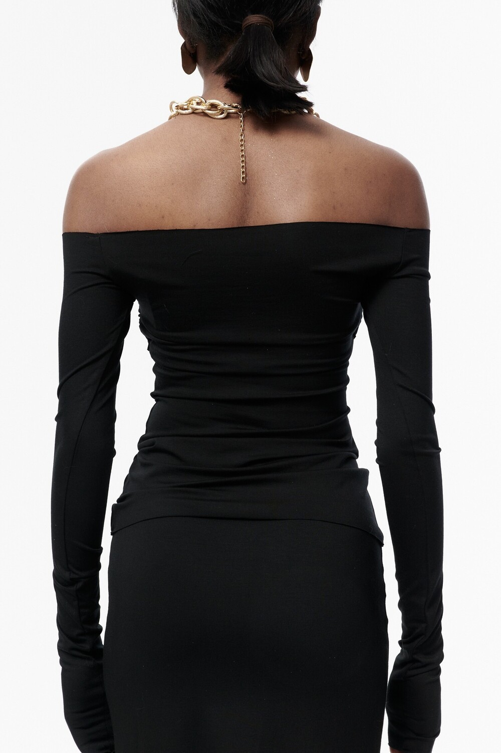 Long sleeve with assembly